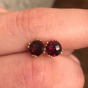 Rhodalite garnet studs